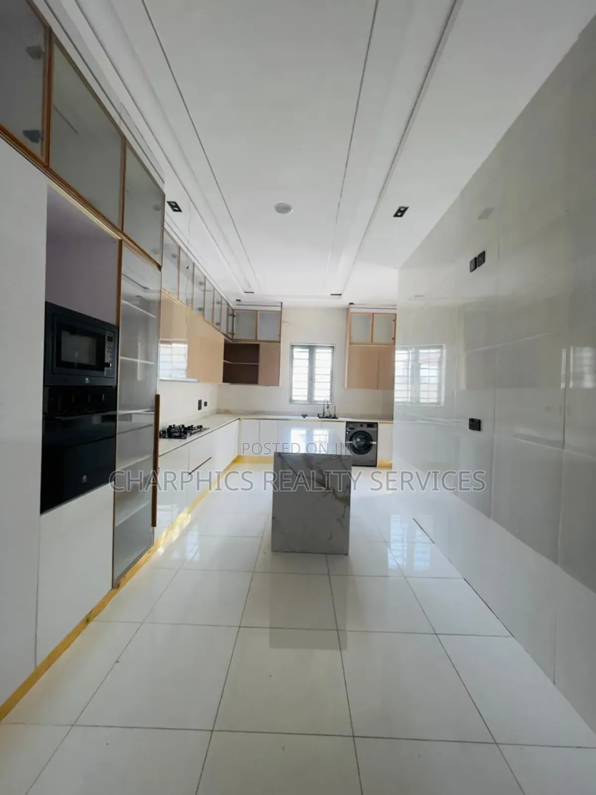 5bdrm Duplex in Ajah for sale in Ajah