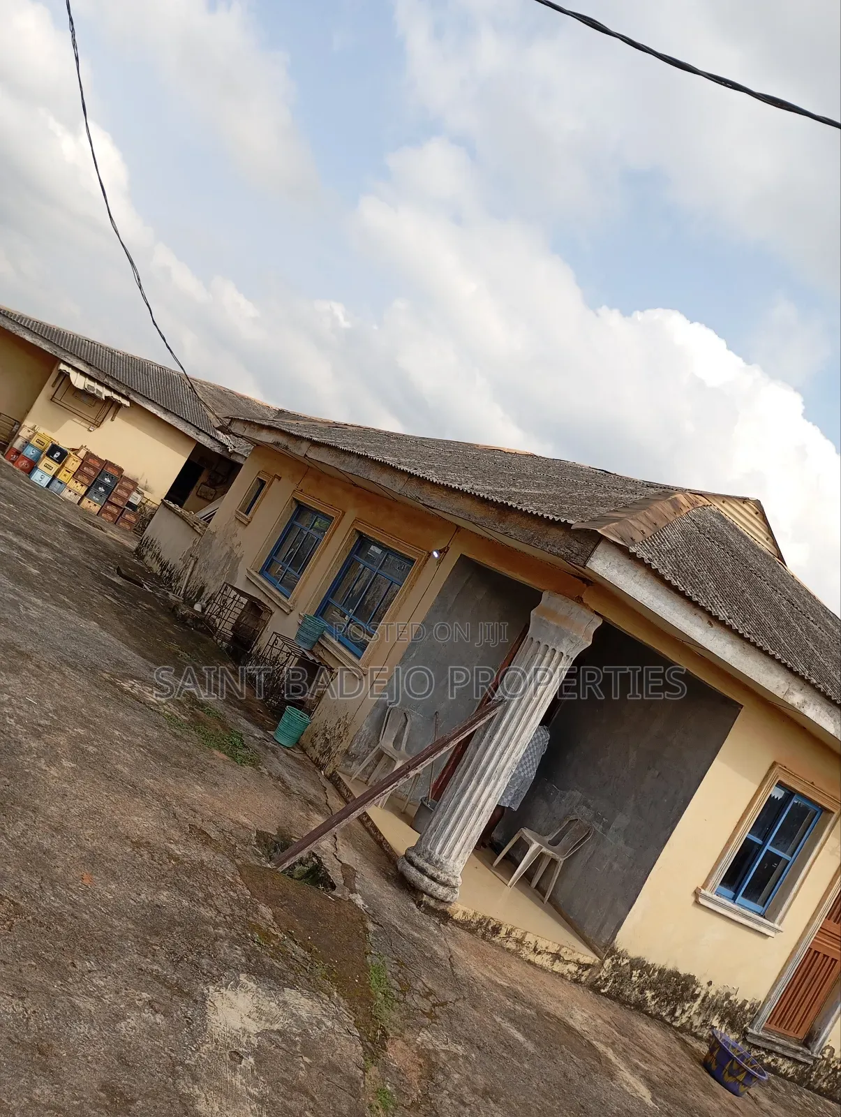 Furnished 8bdrm House in Old Igbalu Road, Gberigbe for sale in Gberigbe