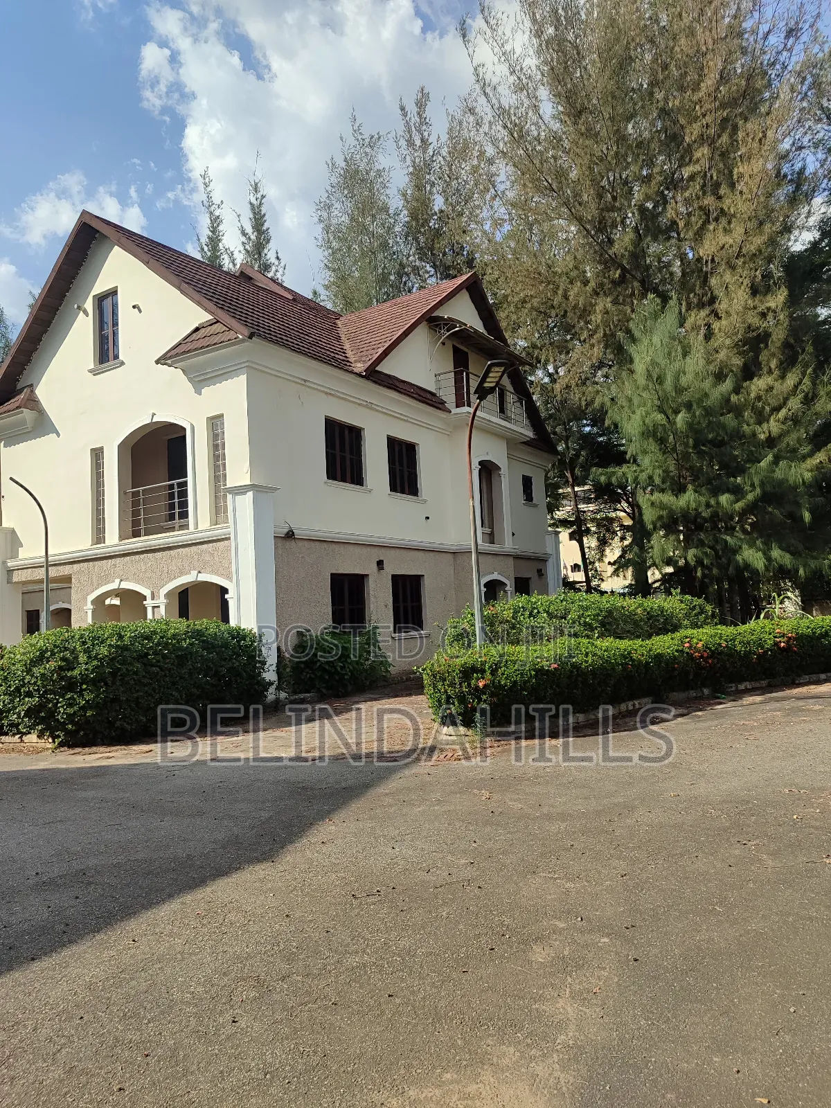 4bdrm Duplex in Utako for sale in Utako