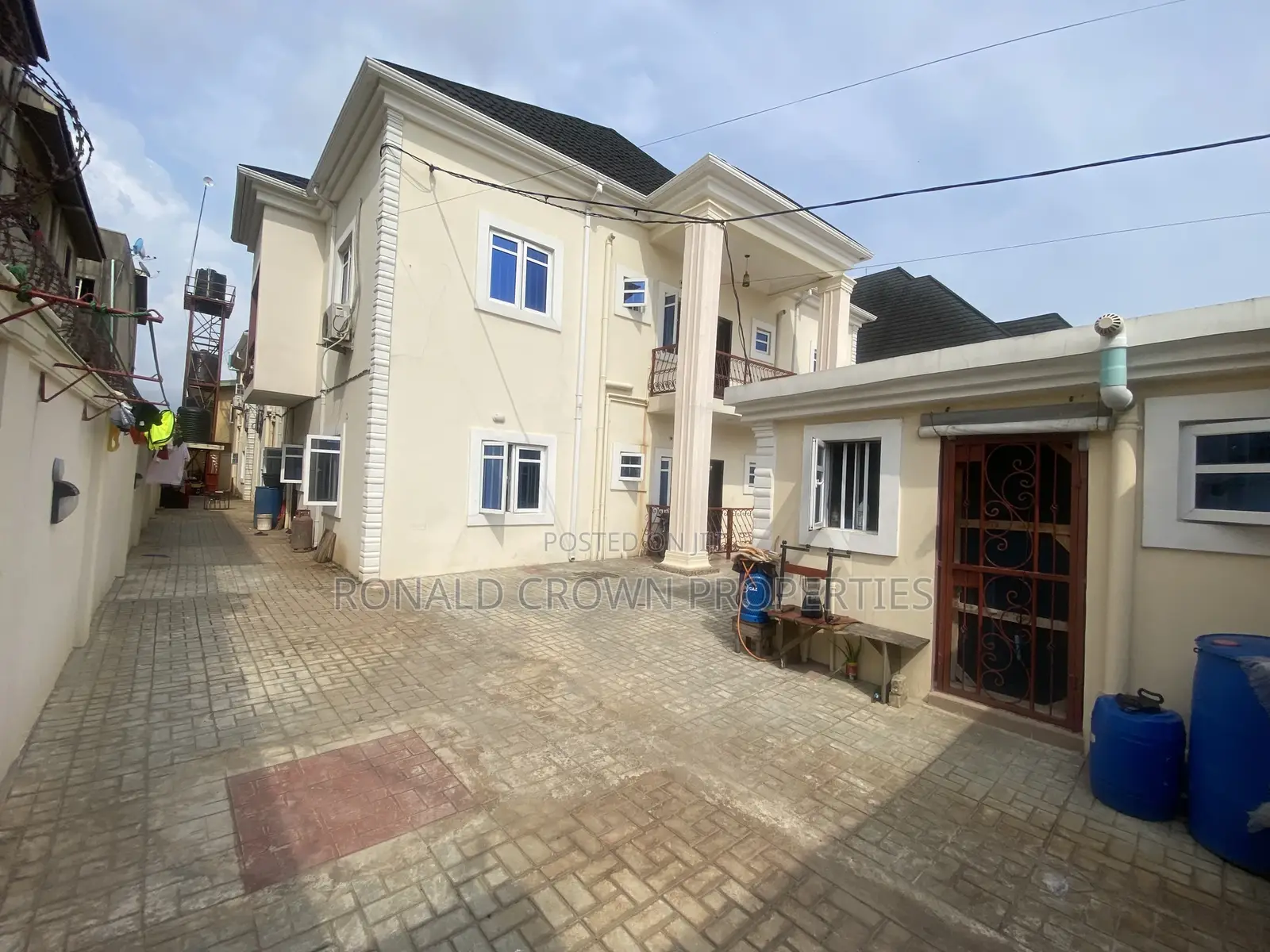 3bdrm Block of Flats in Ago Palace for sale in Ago Palace
