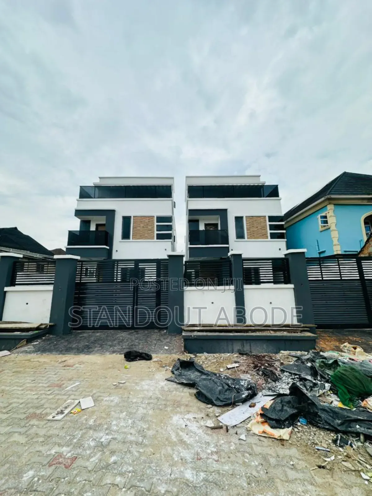 4bdrm Duplex in Olowora Magodo for sale in Magodo