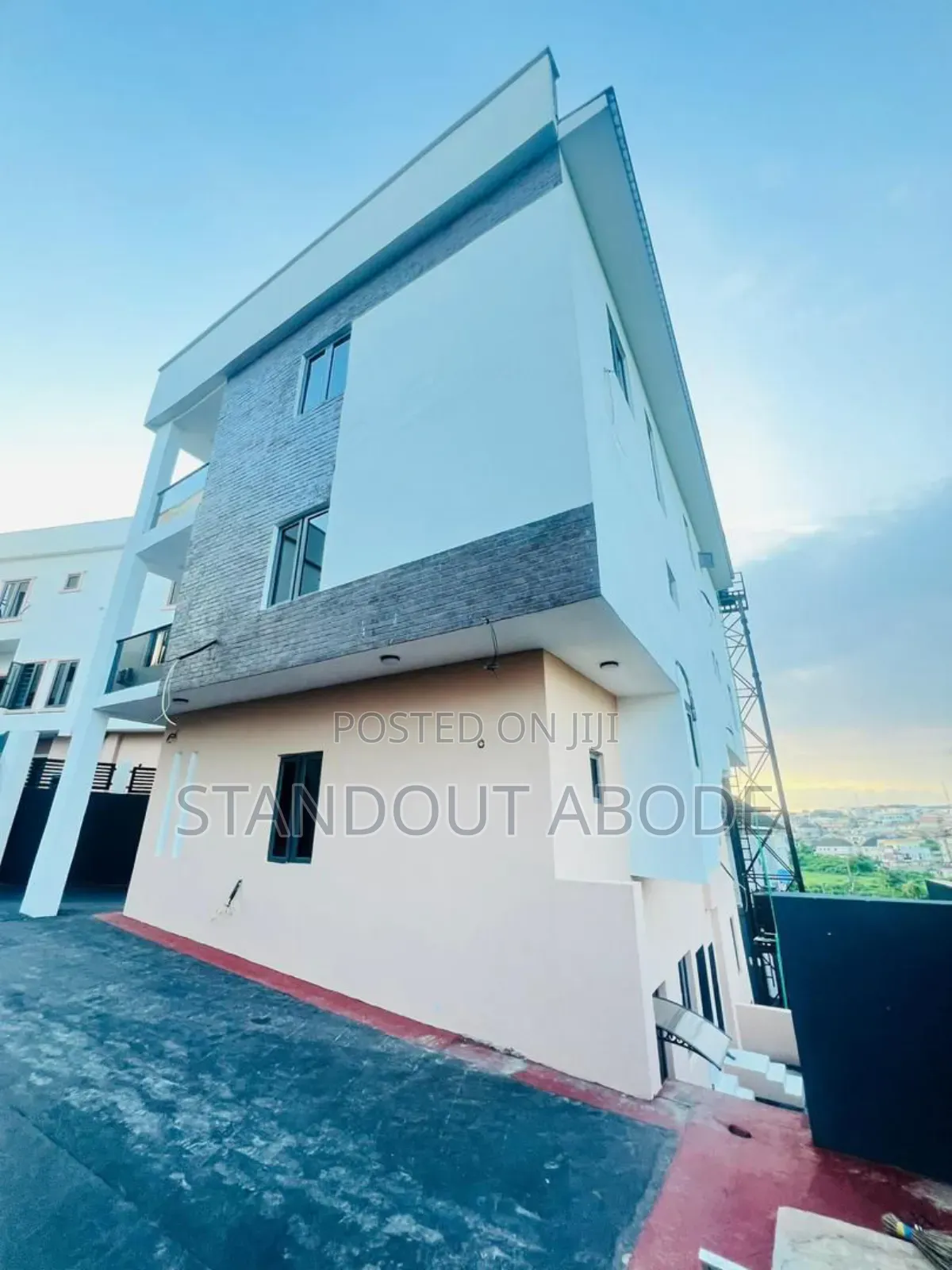 5bdrm Duplex in Inside An Estate, GRA Phase 2 Shangisha for sale in GRA Phase 2 Shangisha