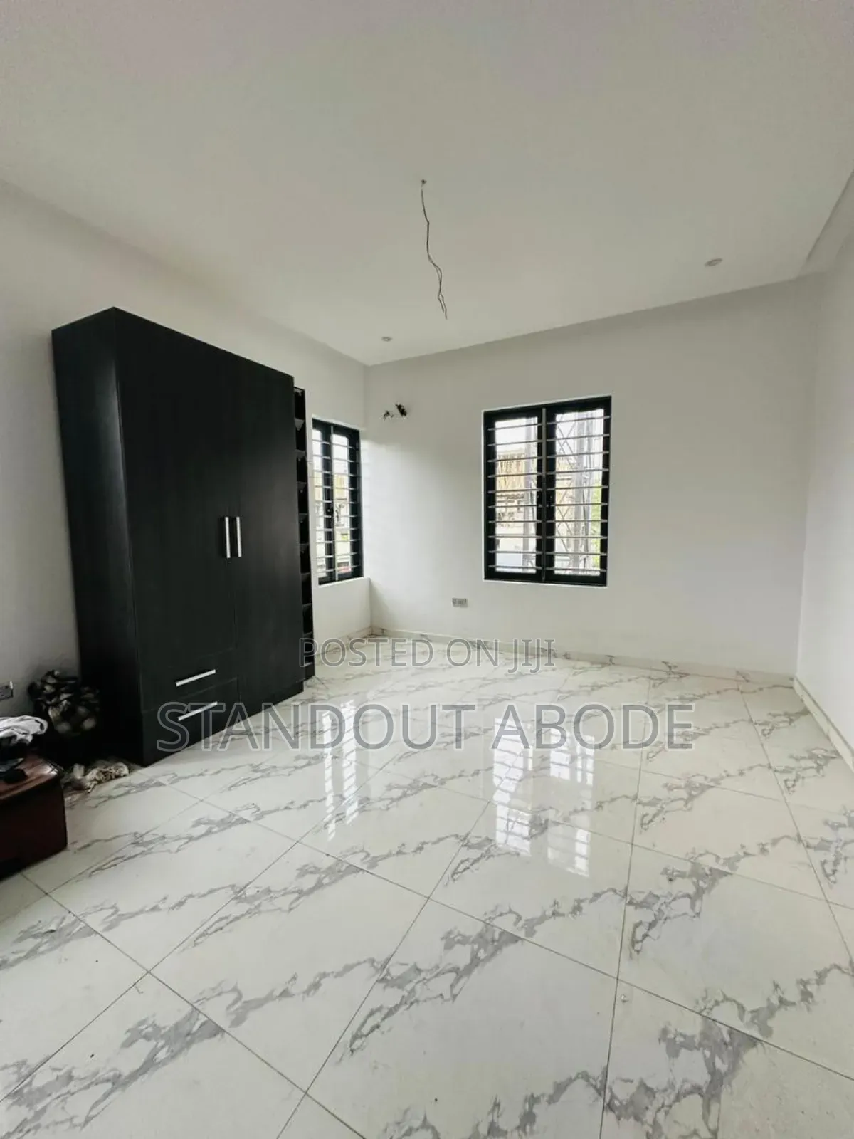 5bdrm Duplex in In An Estate, GRA Phase 2 Shangisha for sale in GRA Phase 2 Shangisha