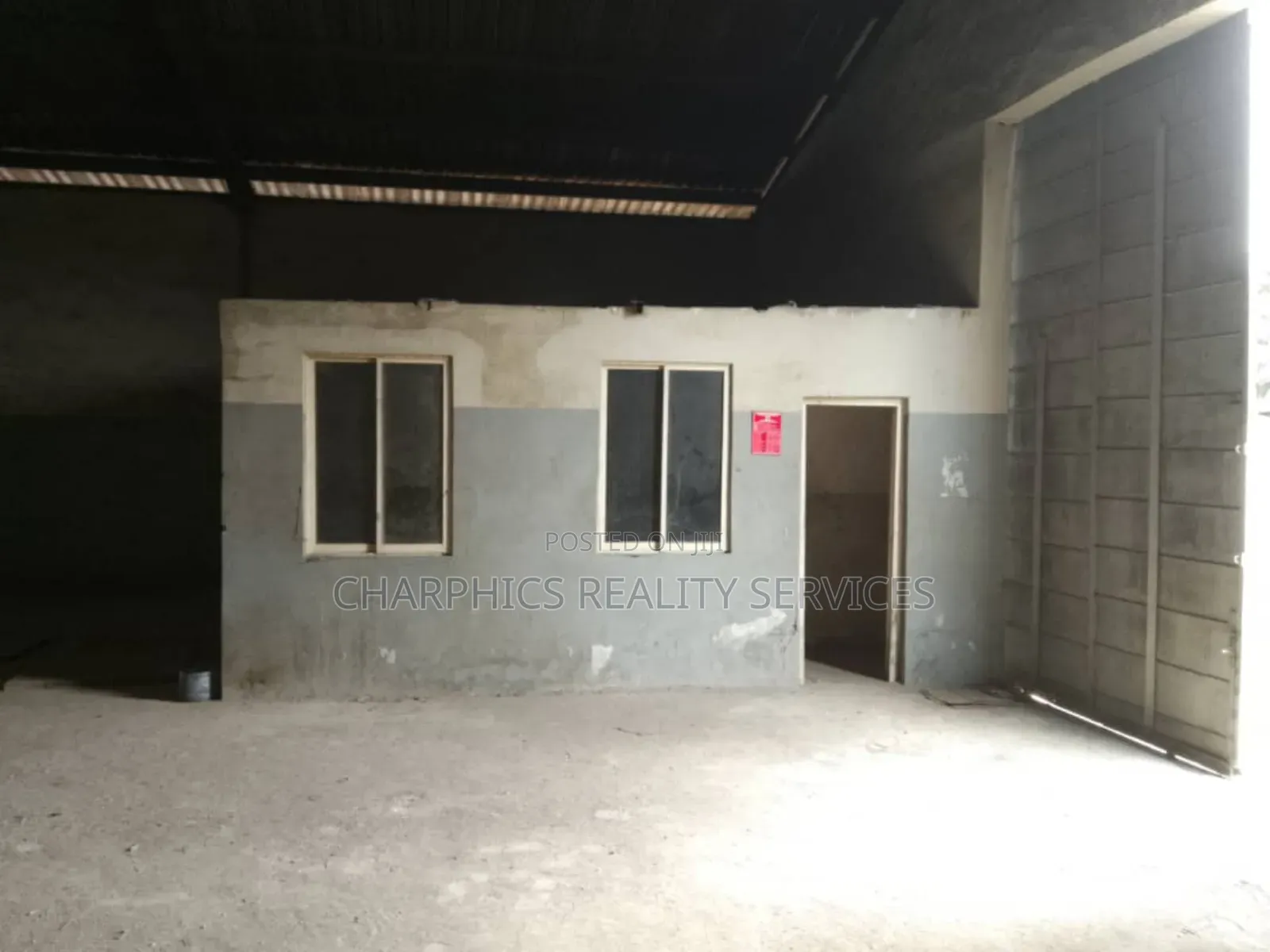 Warehouse, 1800sqm Along Oshodi Apapa Express in Oshodi Expressway