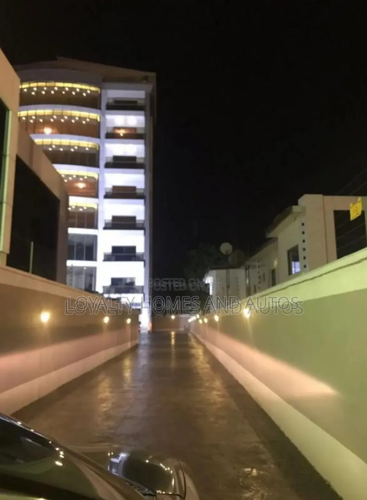 Luxury Mixed Development Building For Sale in Victoria Island