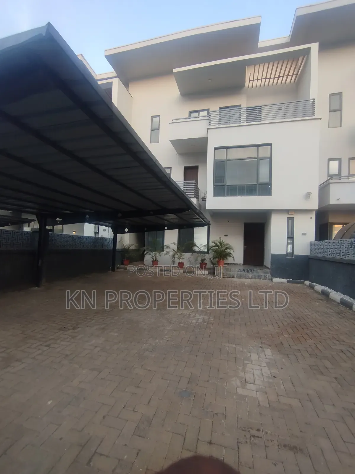 4bdrm Townhouse / Terrace in Gusape, Guzape District for rent in Guzape District