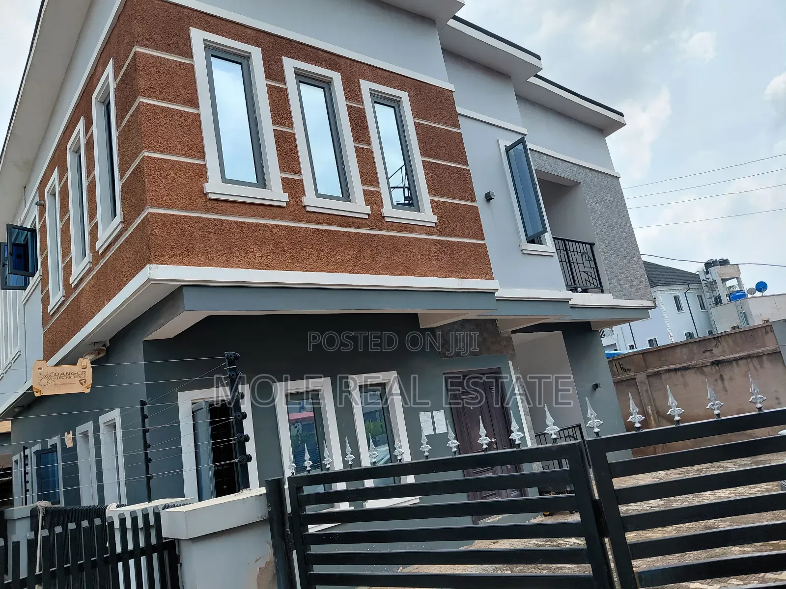 Furnished 3bdrm Block of Flats in New Castle Estate, Ipaja Road in Ipaja Road