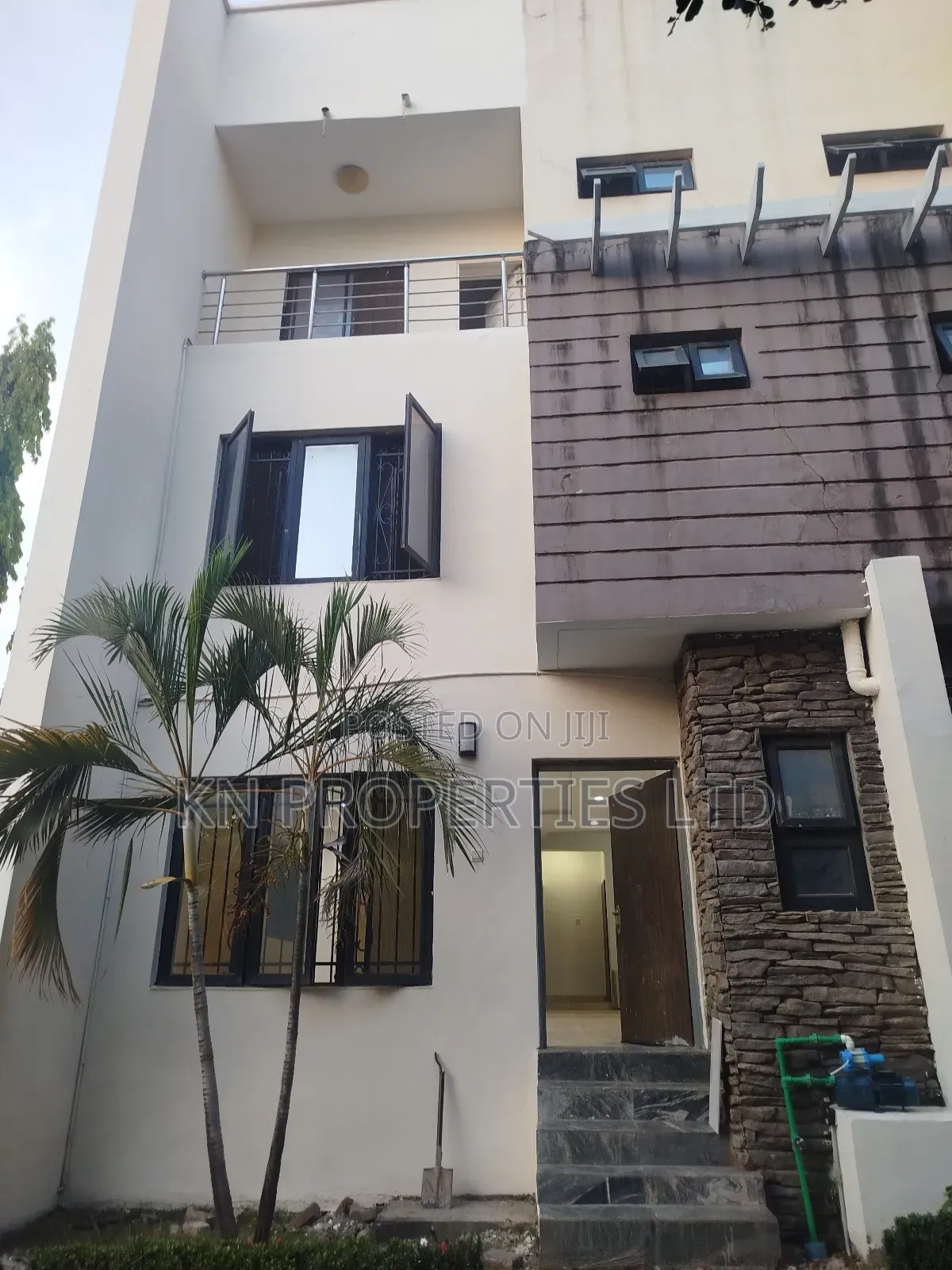 4bdrm Townhouse / Terrace in Gusape Main, Guzape District for rent in Guzape District