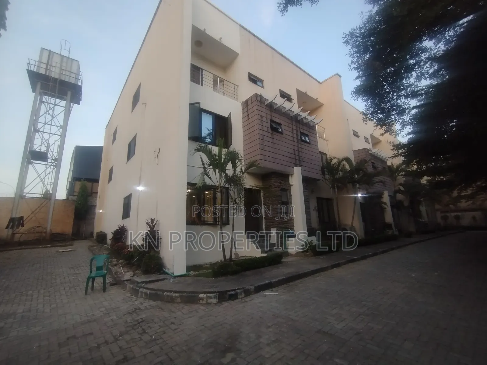 4bdrm Townhouse / Terrace in Gusape Main, Guzape District for rent in Guzape District