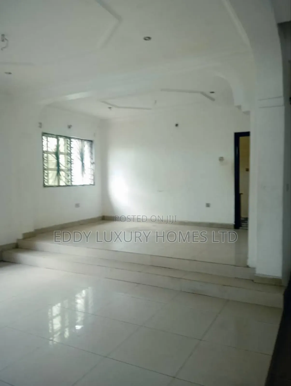 4bdrm Duplex in Uyo for sale in Uyo