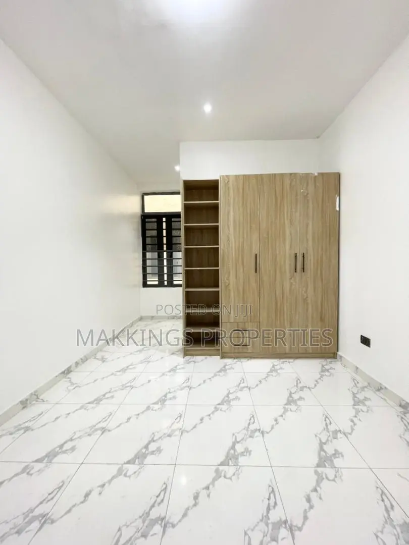 3bdrm Apartment in Chevron for sale in Chevron