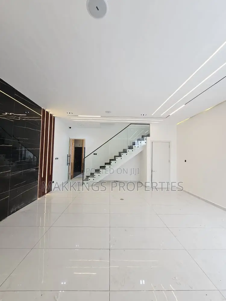 4bdrm Duplex in Orchid, Chevron for sale in Chevron