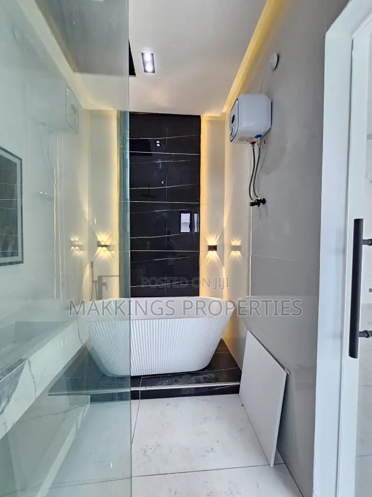 4bdrm Duplex in Orchid, Chevron for sale in Chevron