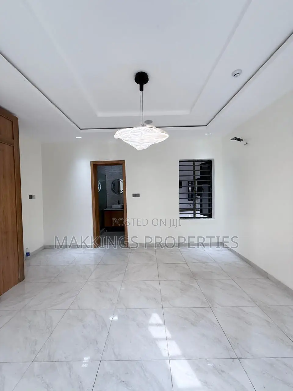 3bdrm Apartment in Ikate for sale in Ikate