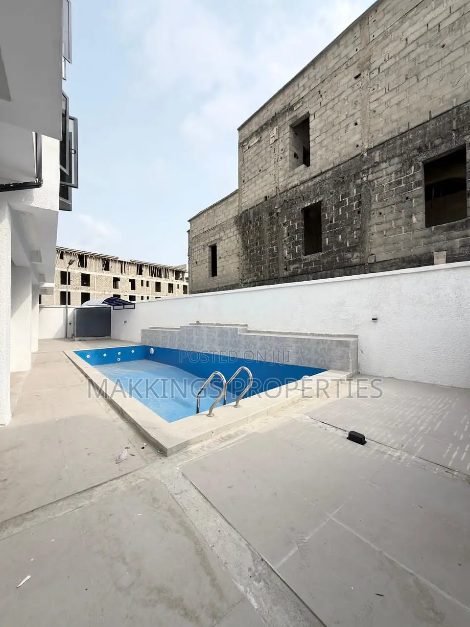 3bdrm Apartment in Ikate for sale in Ikate