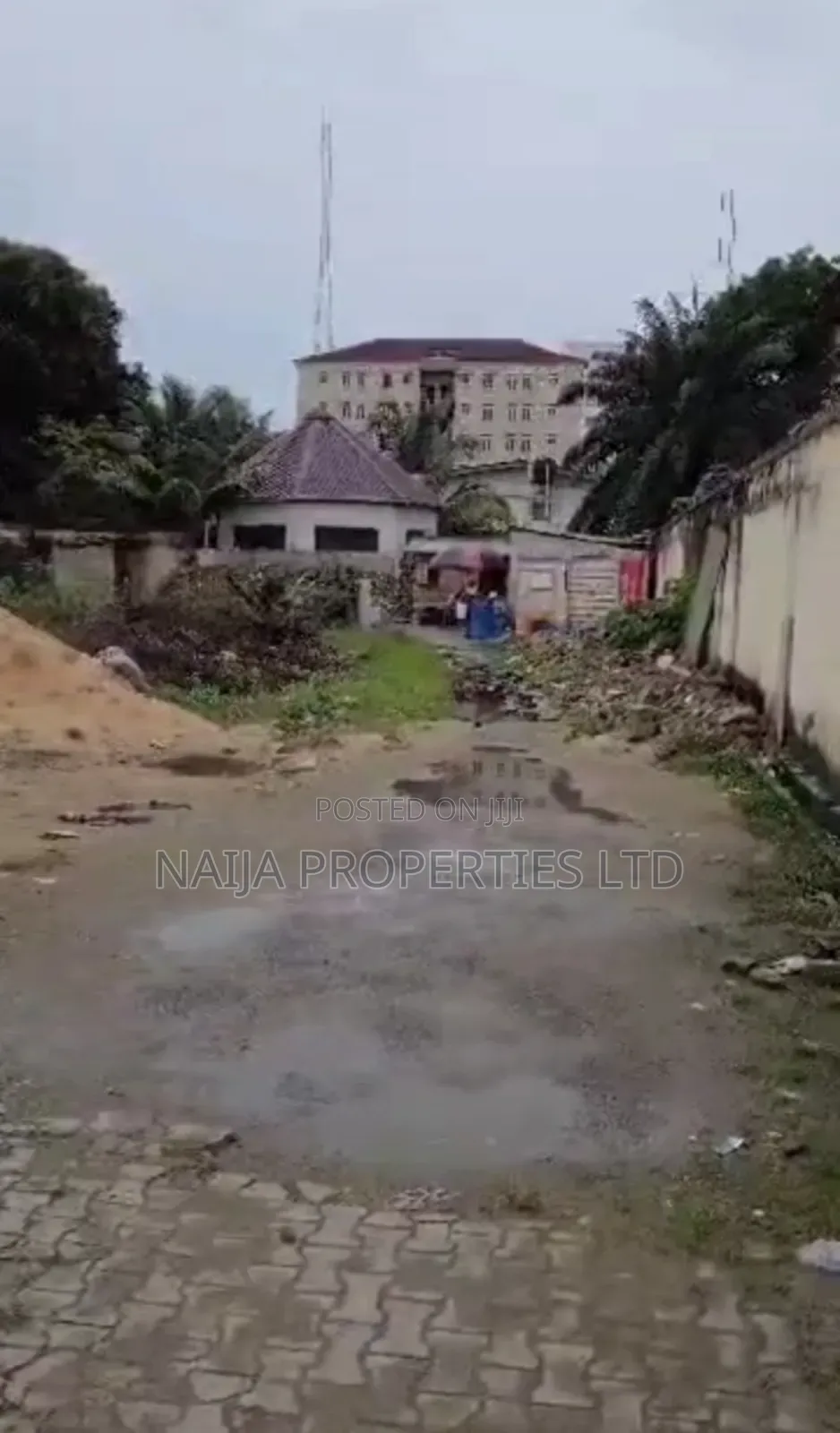 1200sqm of Land at Saka Tinubu, Victoria Island for Lease in Victoria Island