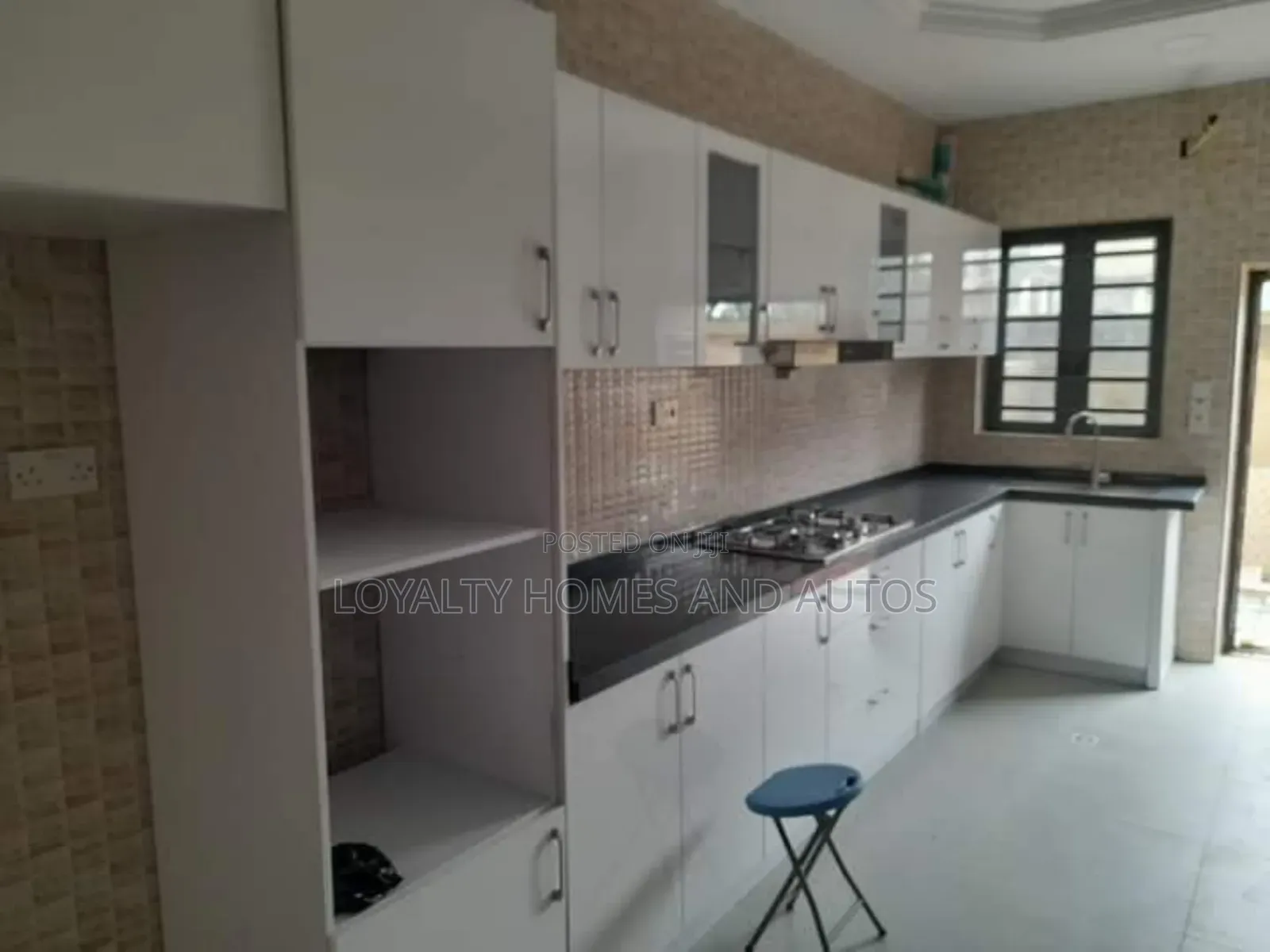 Furnished 4bdrm Duplex in Ismail Estate, Onigbongbo for sale in Onigbongbo