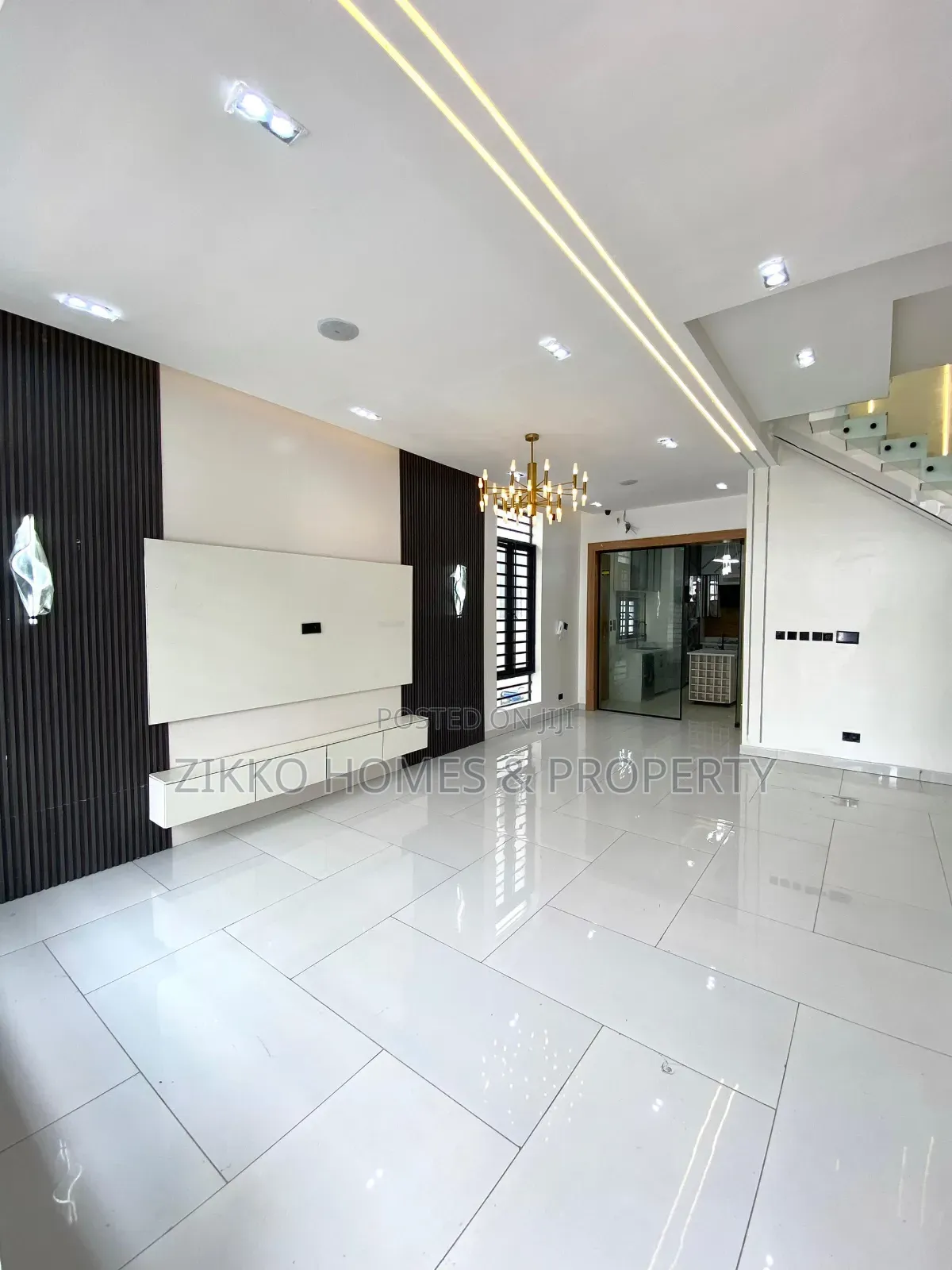 4bdrm Duplex in Orchid Road, Lekki for sale in Lekki