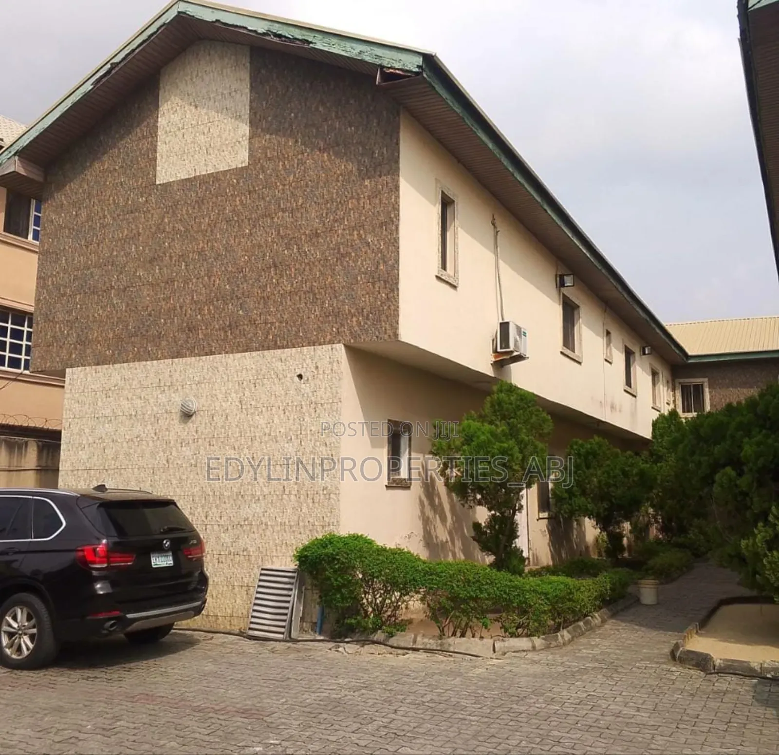 4 Units of 3 Bedroom Terrace, C of O at Lekki Phase I. FCT Abuja in Lekki Phase 1