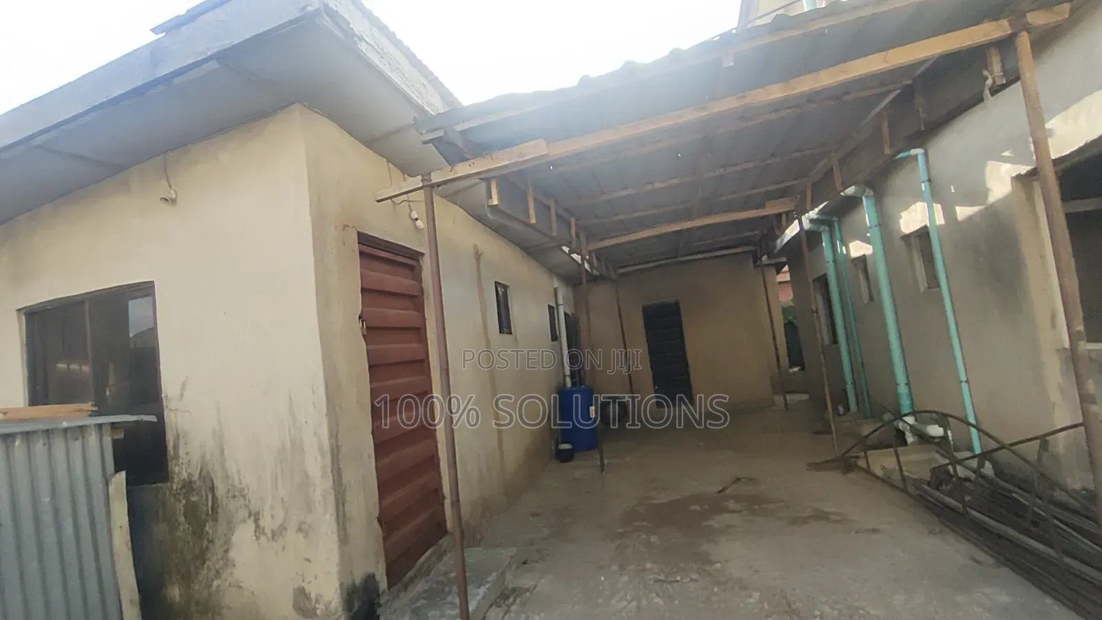 6bdrm Block of Flats in Alimosho for sale in Alimosho