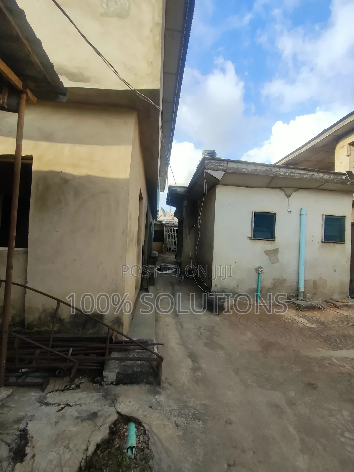 6bdrm Block of Flats in Alimosho for sale in Alimosho