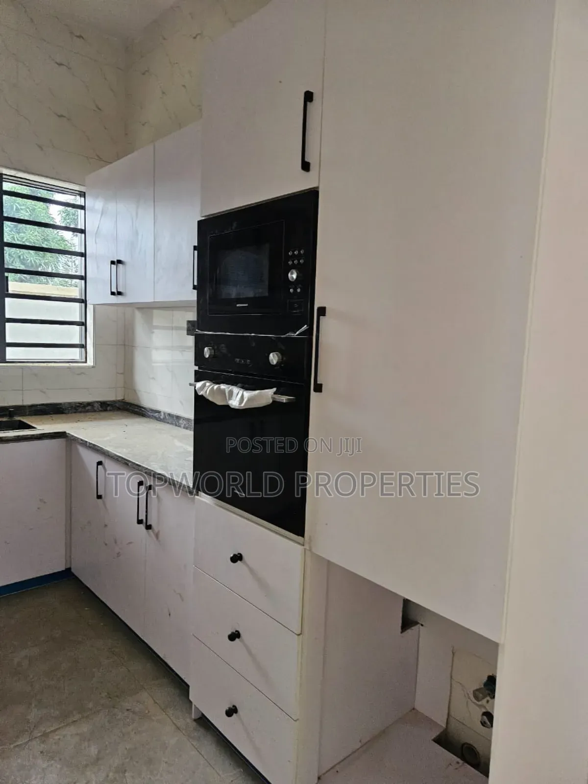 4bdrm Duplex in Ikeja Gra for sale in Ikeja GRA