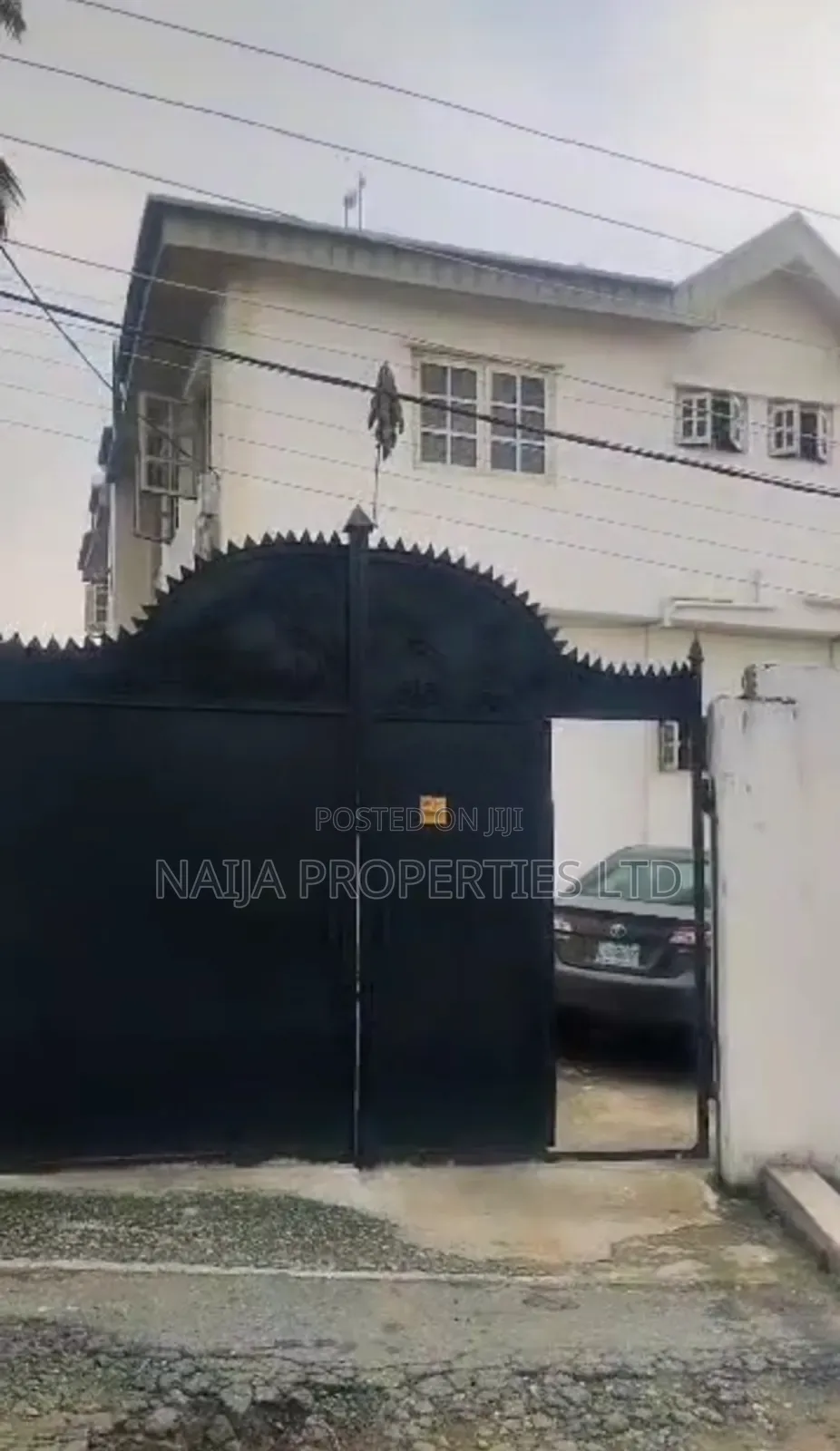 3bdrm Block of Flats in Magodo Phase 2 for sale in Magodo