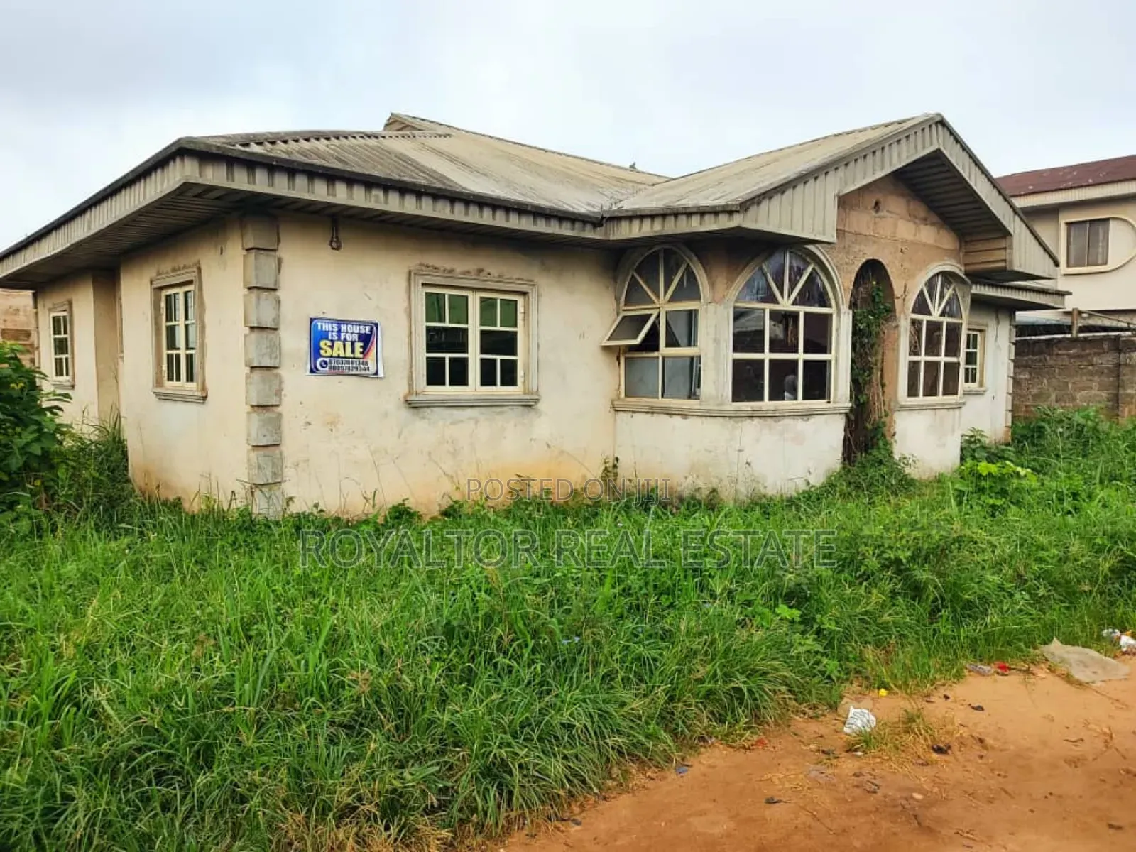 4bdrm Bungalow in Royaltor Real Estate, Benin City for sale in Benin City