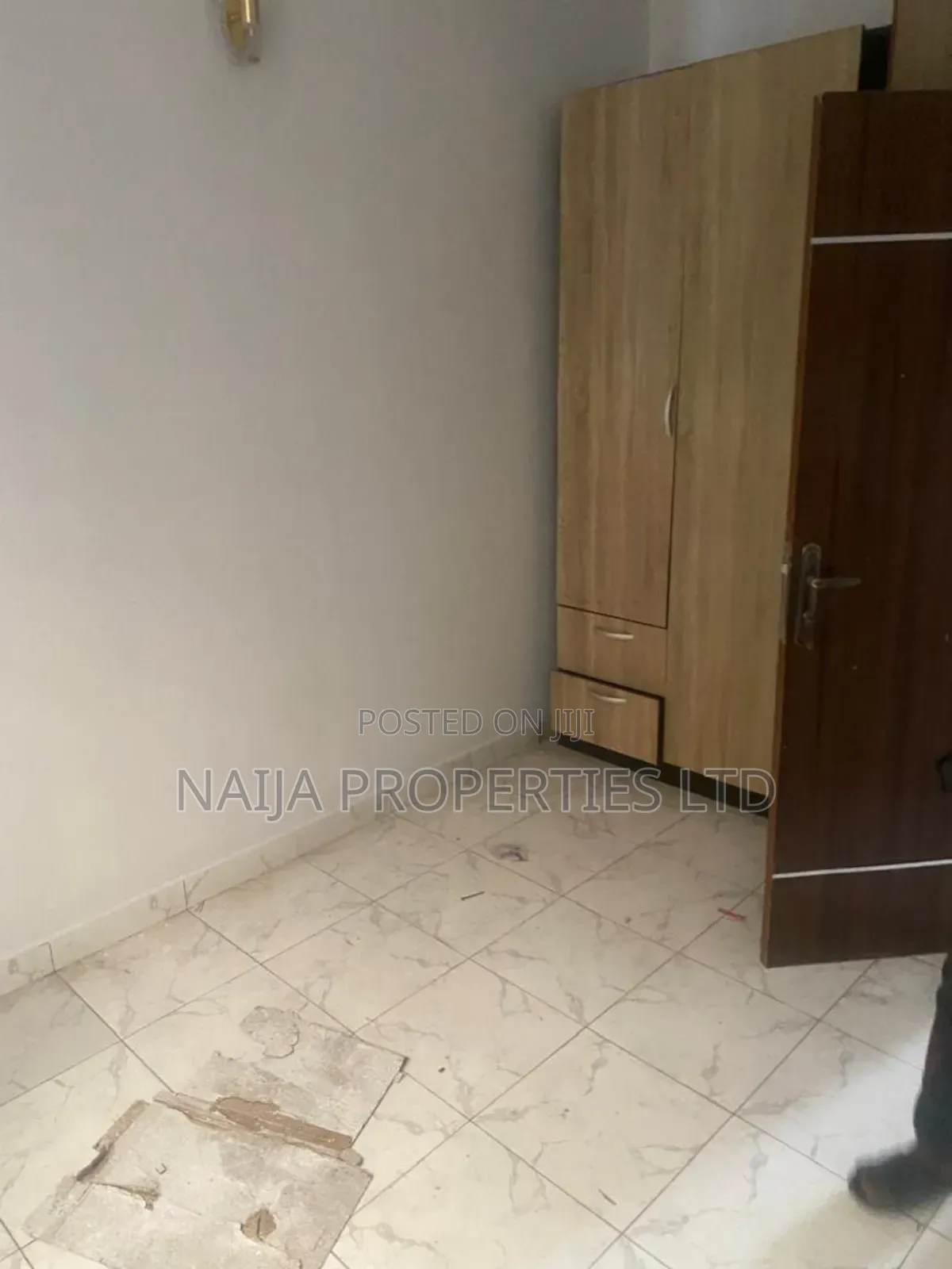 4bdrm Duplex in Ologolo, Lekki for sale in Lekki