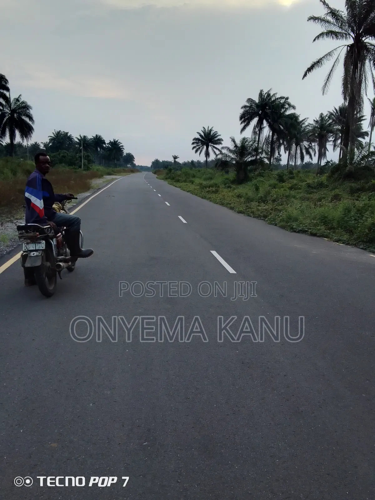 500 Acres for Grab at Owaza. in Ukwa