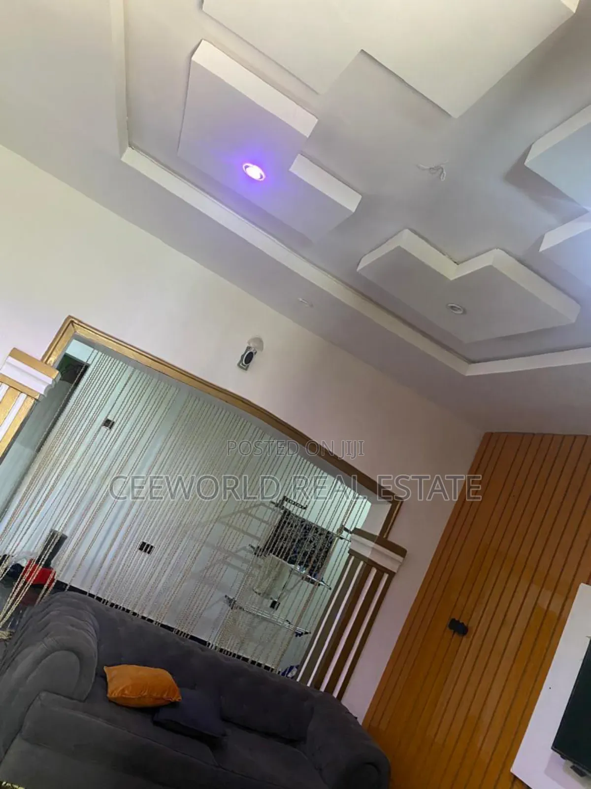 3bdrm Bungalow in Omi Adio Apata for sale in Apata