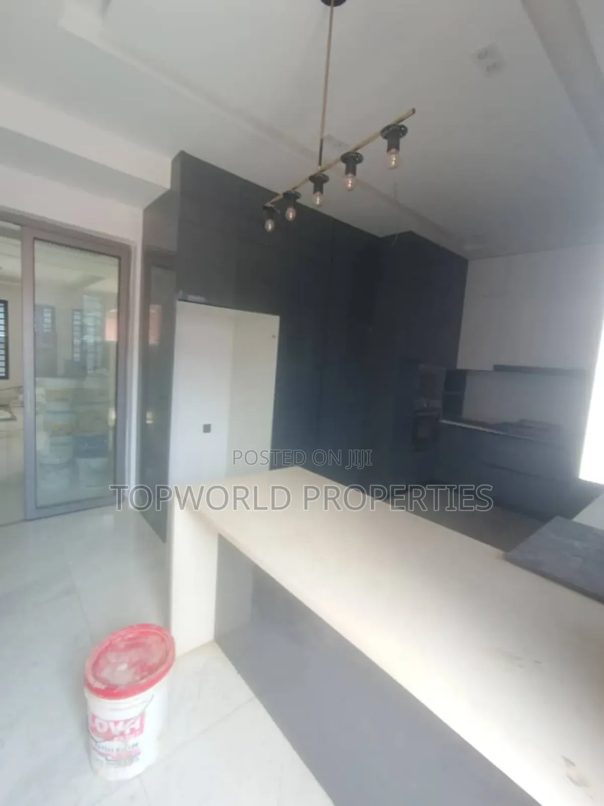 5bdrm Duplex in Ikeja Gra for sale in Ikeja GRA