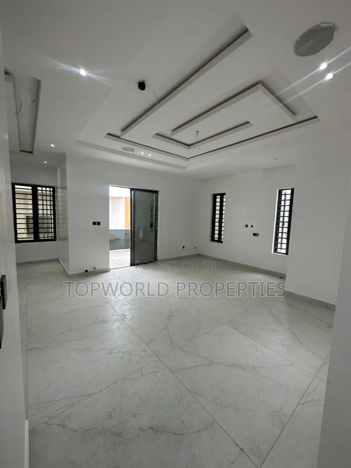 5bdrm Duplex in Ikeja Gra for sale in Ikeja GRA