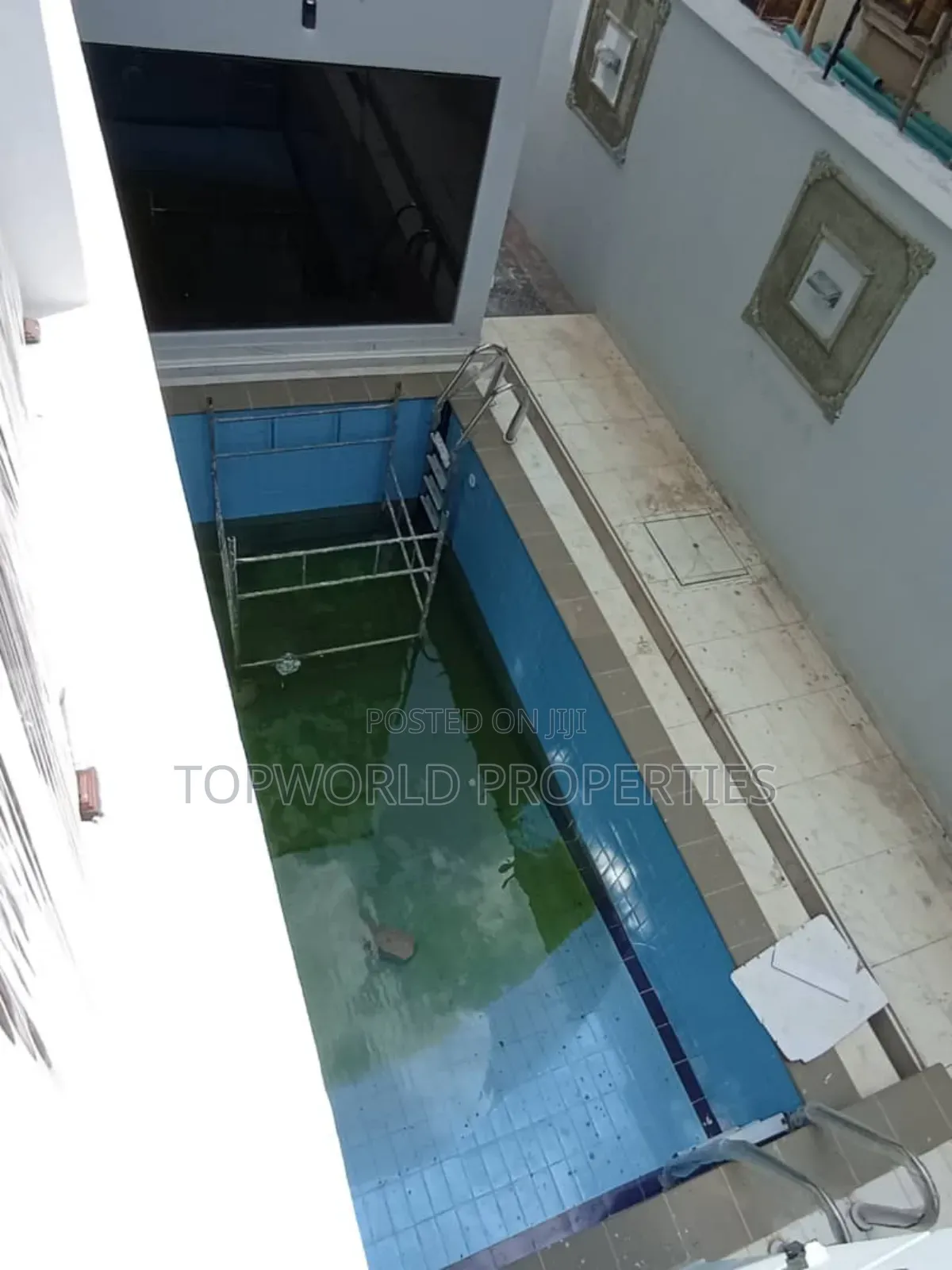 5bdrm Duplex in Omole Phase 1 for sale in Omole Phase 1