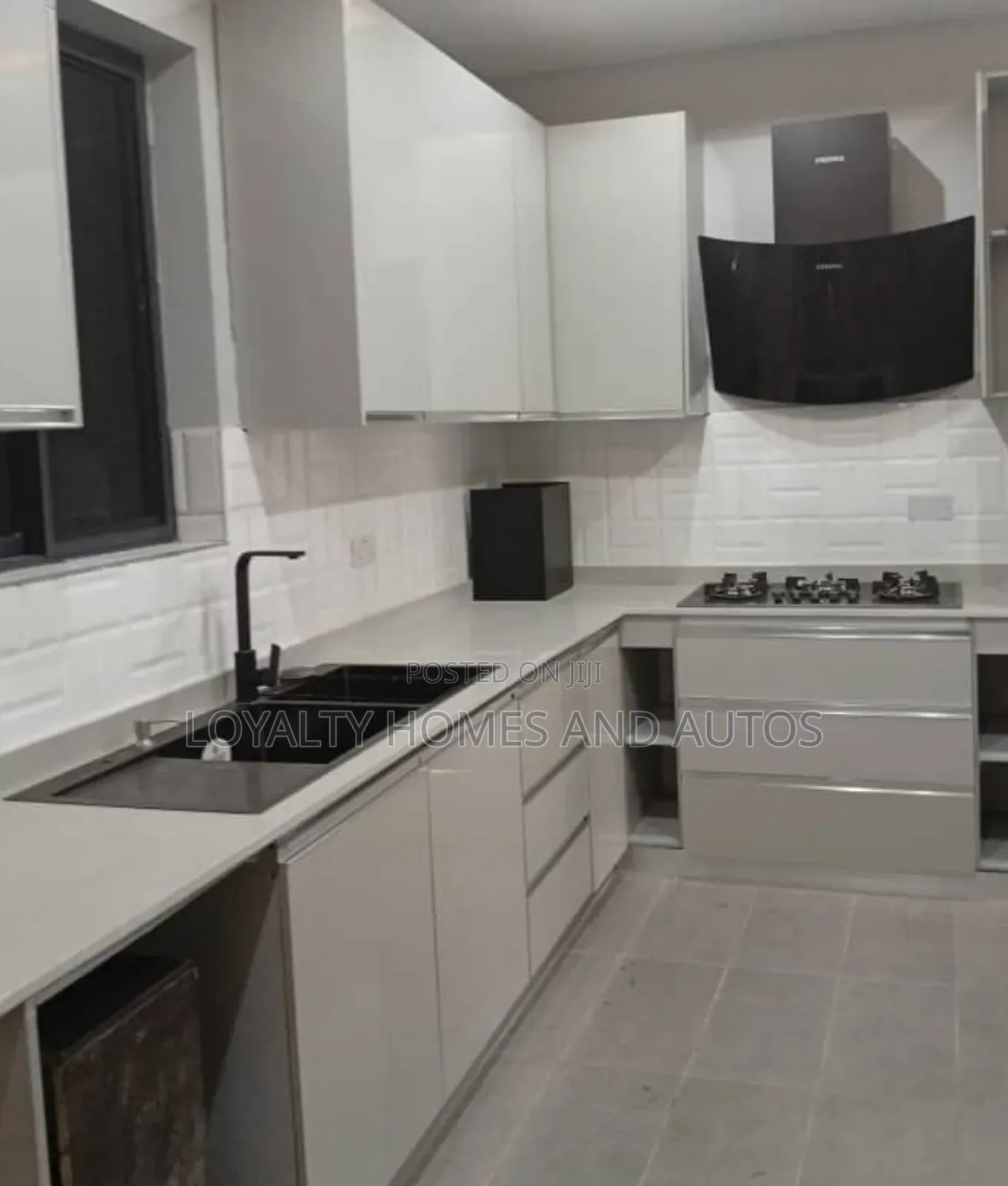 Furnished 4bdrm Mansion in Lekki Phase 1 for rent in Lekki Phase 1