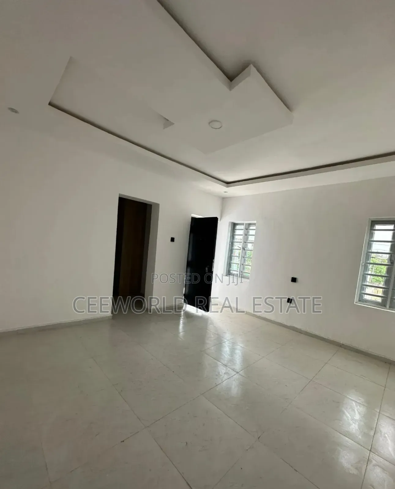 Office Space of 7 Offices With
2 Receptions and 4toilets in Oke Ado
