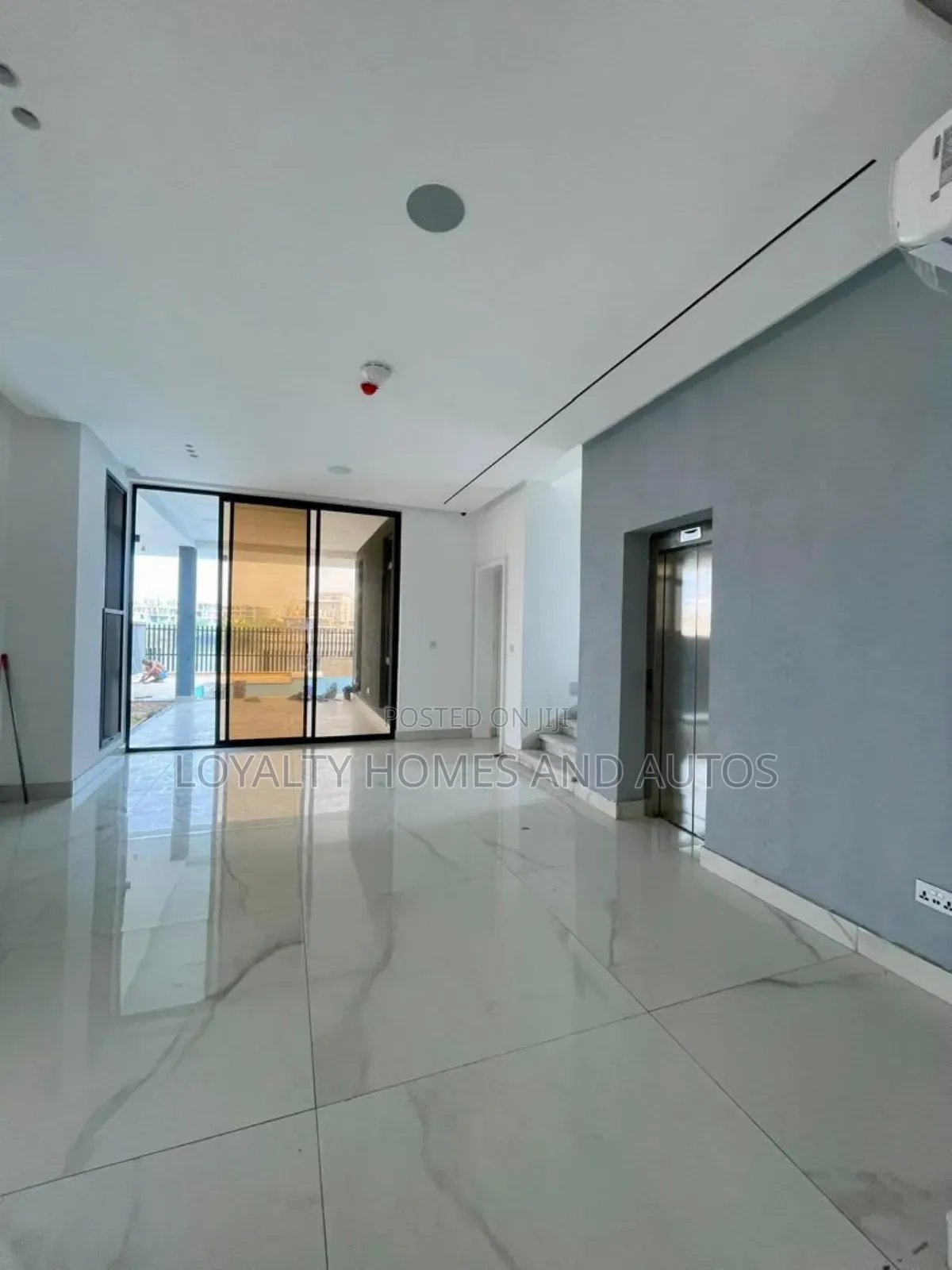 Furnished 5bdrm Duplex in Ikoyi for sale in Ikoyi