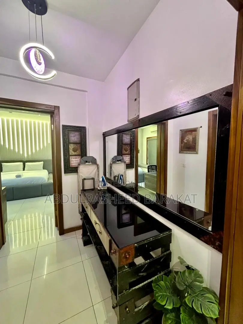 Luxury 1 Bedroom Apartment With Pool Restaurant in Lekki Phase 1