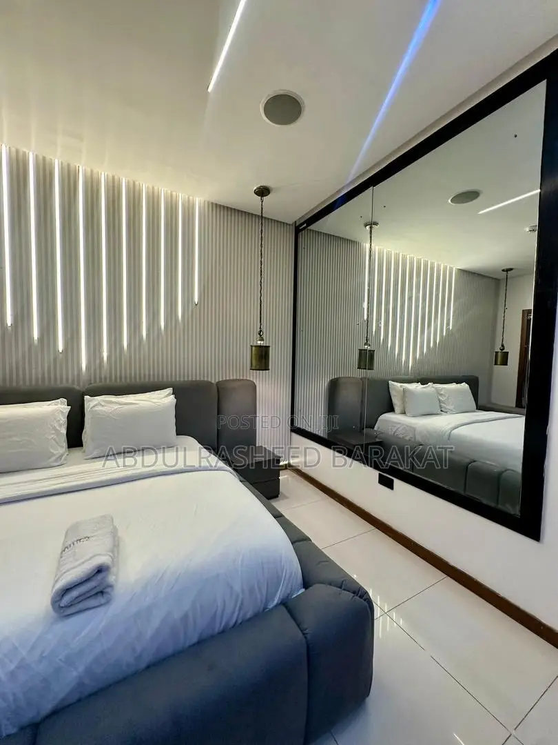 Luxury 1 Bedroom Apartment With Pool Restaurant in Lekki Phase 1