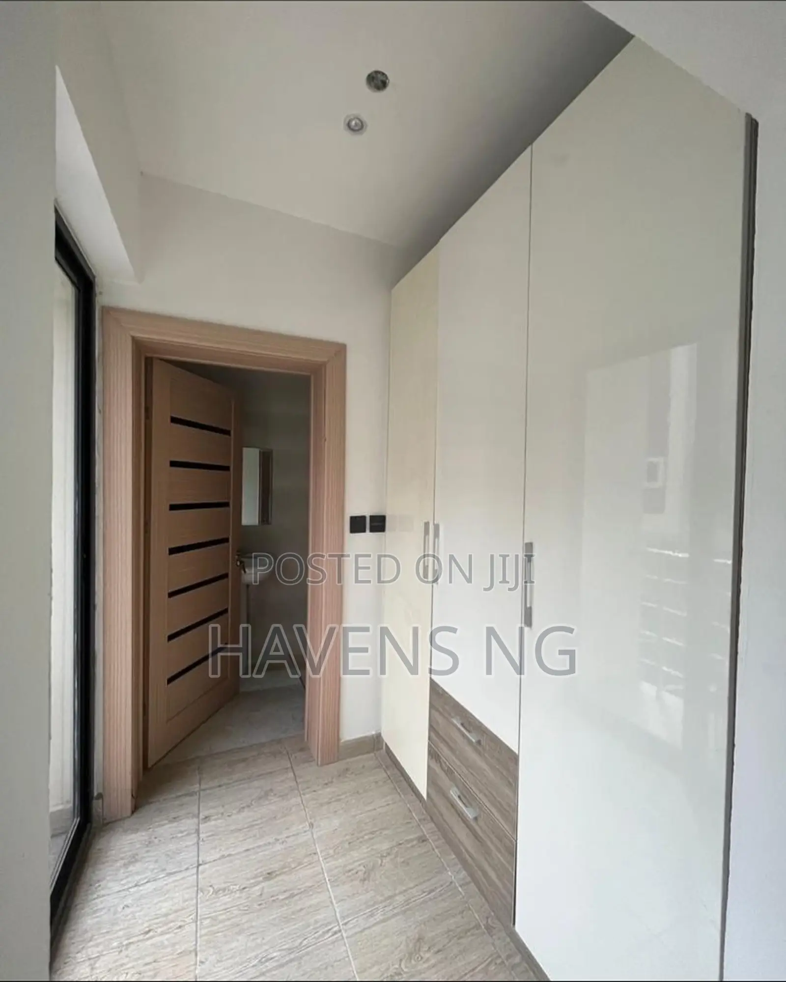 4bdrm Duplex in Lekki for sale in Lekki Expressway