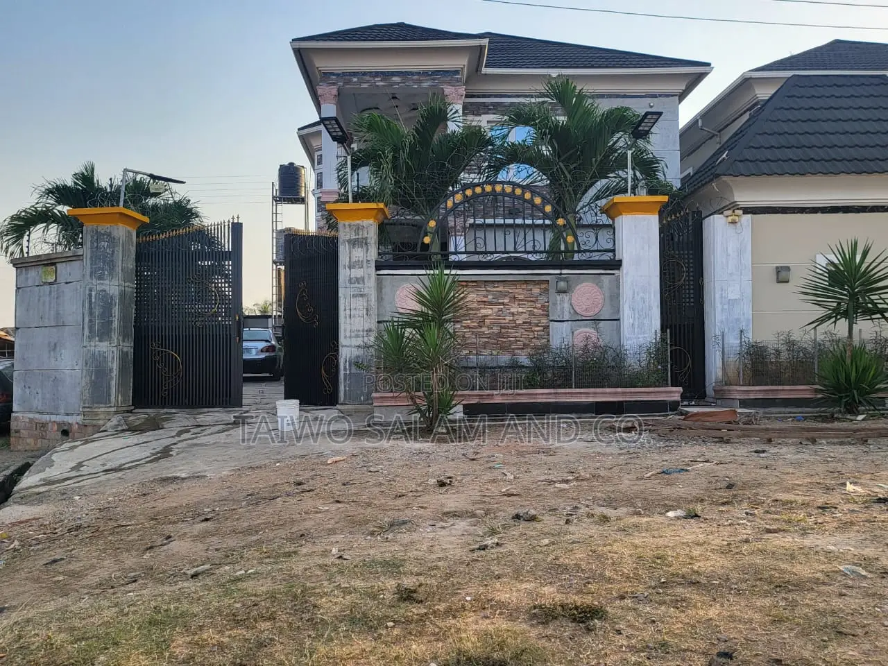 4bdrm Duplex in Akala Express for sale in Akala Express