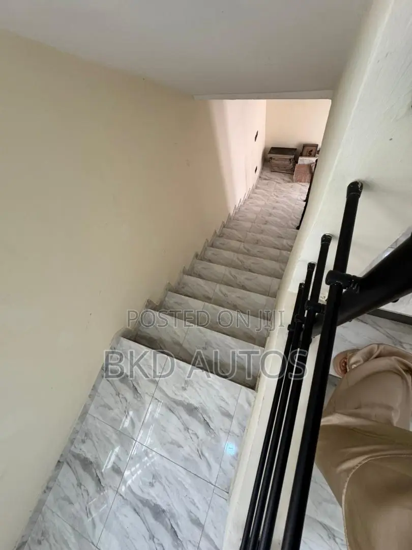 4bdrm Duplex in Ikeja for sale in Ikeja
