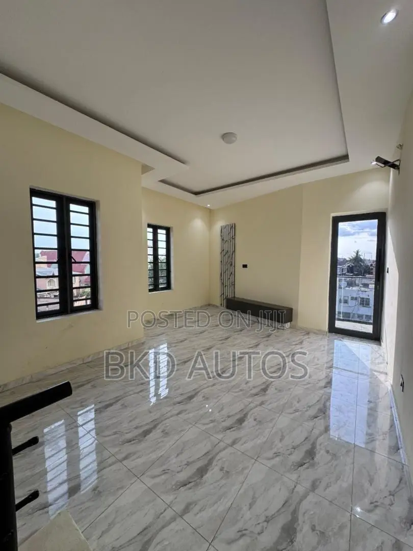 4bdrm Duplex in Ikeja for sale in Ikeja
