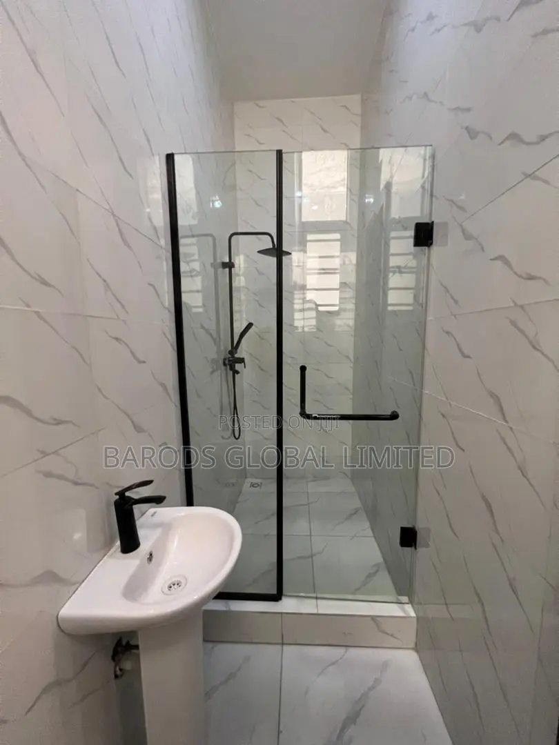 4bdrm Duplex in Lekki Phase 2 for sale in Lekki Phase 2