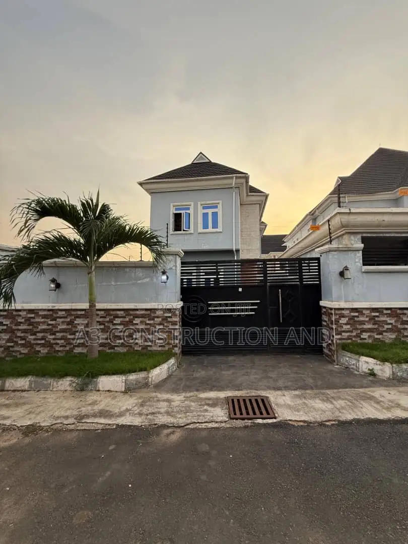 Furnished 6bdrm Duplex in Aerodrome, Samonda for sale in Samonda