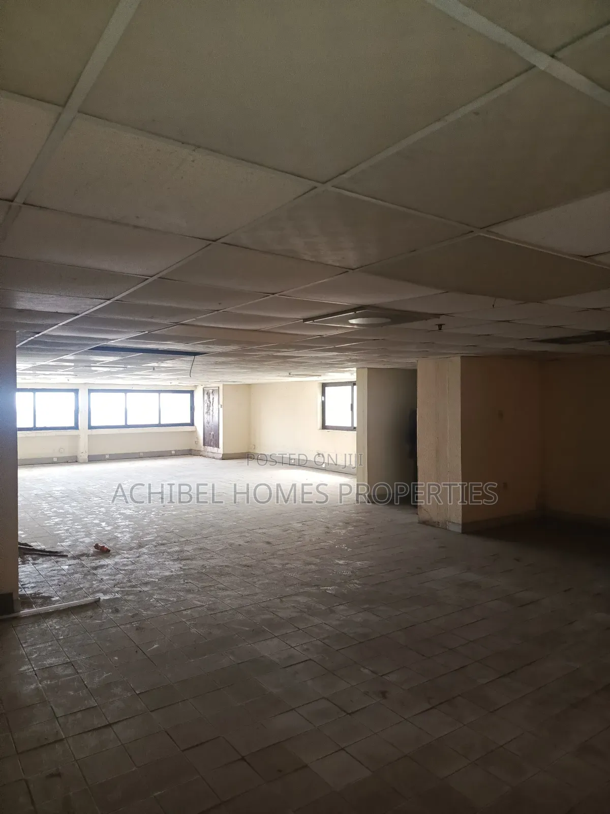 A 430 Square Meter Open Office Space for Commercial Use in Marina in Lagos Island / Lagos Island