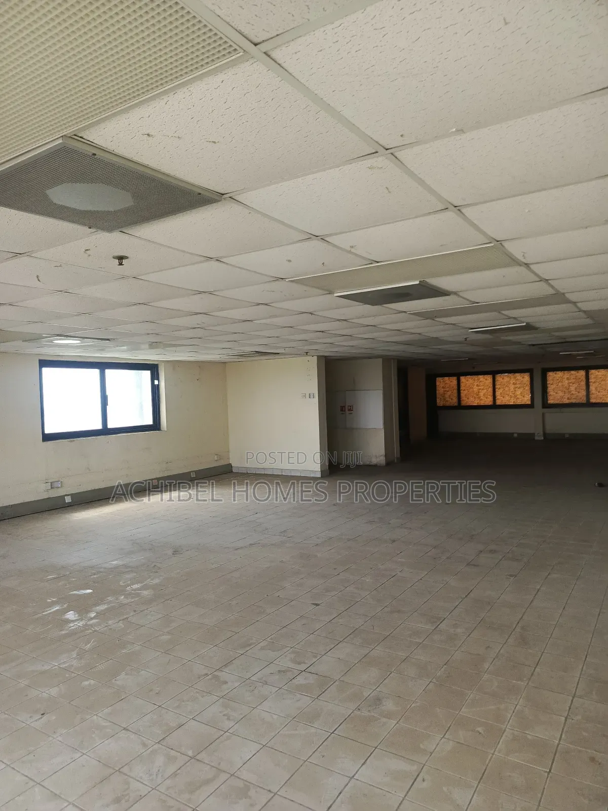 A 430 Square Meter Open Office Space for Commercial Use in Marina in Lagos Island / Lagos Island