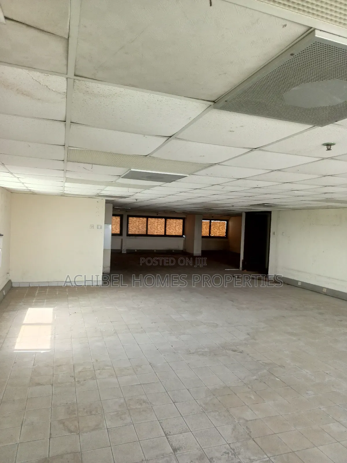 A 430 Square Meter Open Office Space for Commercial Use in Marina in Lagos Island / Lagos Island