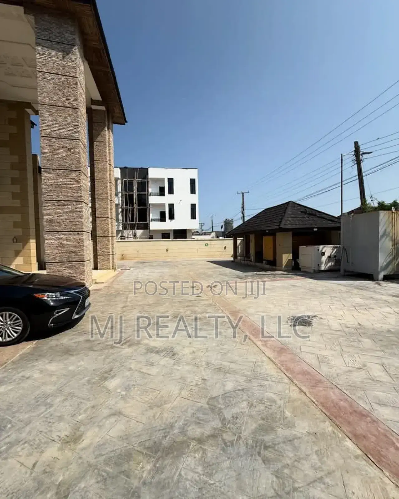 Fully Furnished 16 Rooms Guest House at Oniru, Vi in Victoria Island Extension