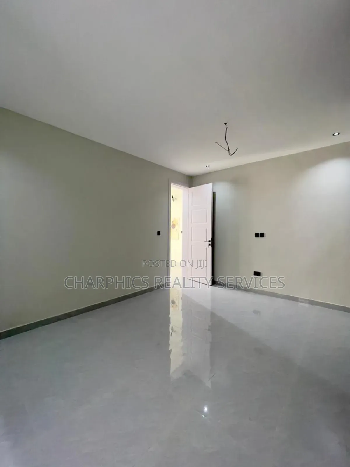 3bdrm Duplex in Banana Island for rent in Banana Island
